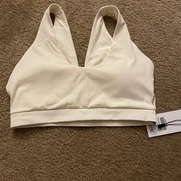 Whitney Simmons Gymshark - Picture 3 of 6